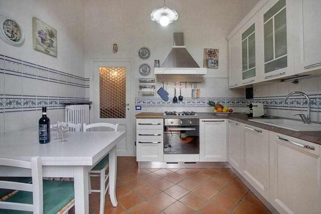Appartamento Santa Croce Elegant With Garage Firenze Esterno foto